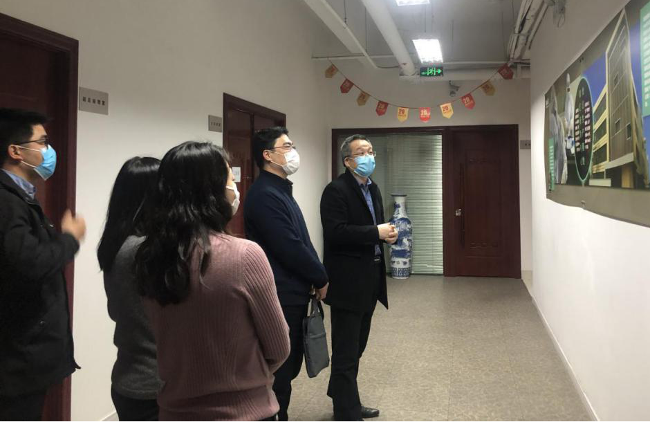 上海(hai)市市委組織部到百傲調研黨建咊(he)抗疫工(gong)作